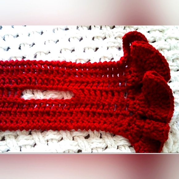 Handmade Crochet Scarf Scarflette, Vintage inspired, Red color - Picture 3 of 4